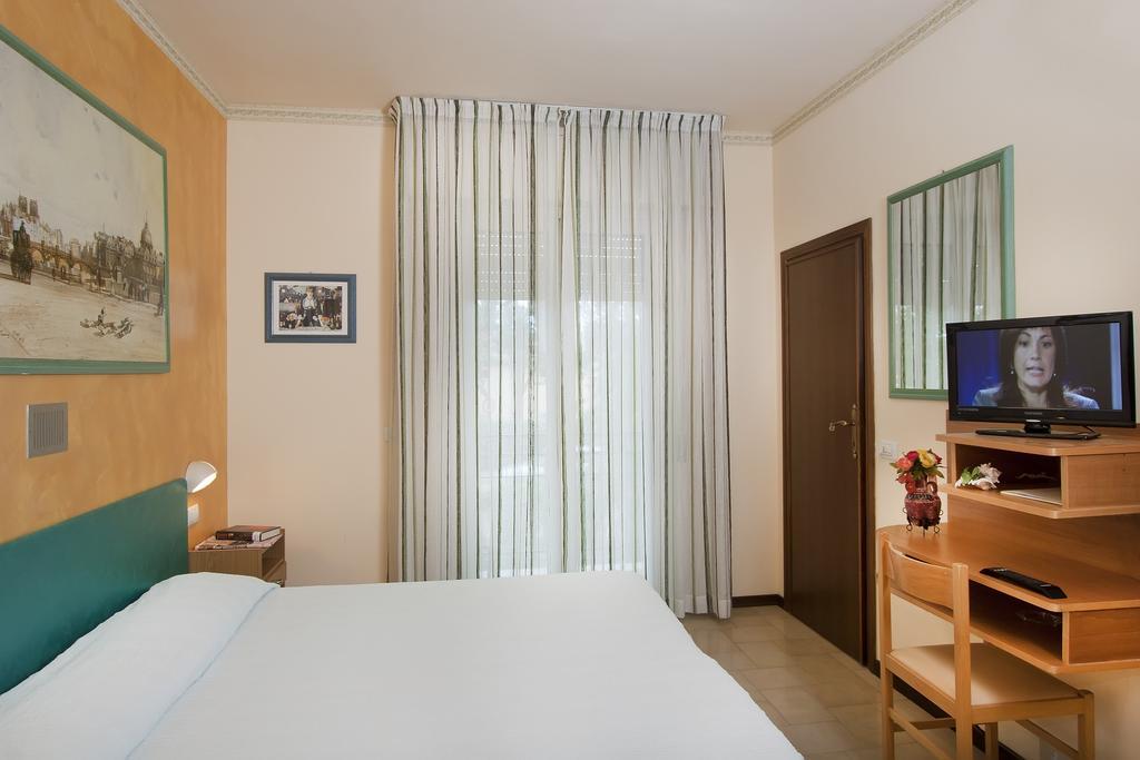 רימיני Hotel Marselli מראה חיצוני תמונה