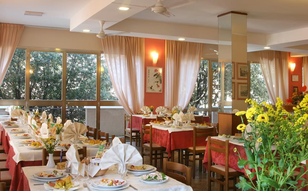 רימיני Hotel Marselli מראה חיצוני תמונה