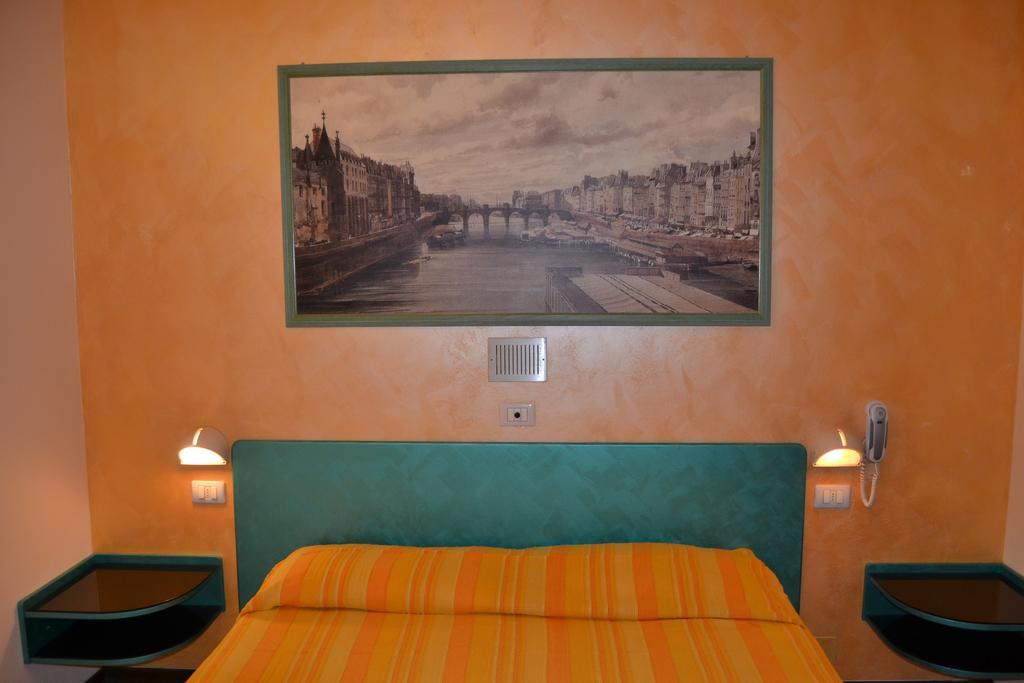 רימיני Hotel Marselli מראה חיצוני תמונה