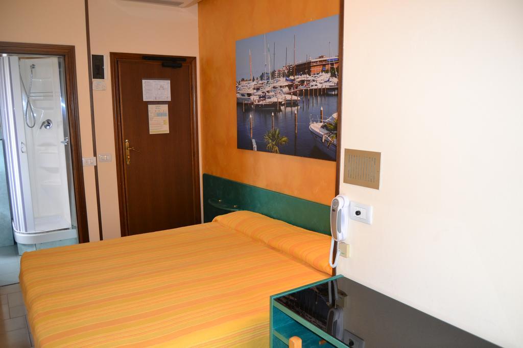 רימיני Hotel Marselli מראה חיצוני תמונה