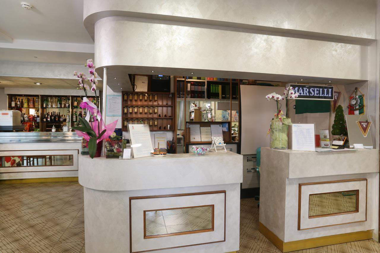 רימיני Hotel Marselli מראה חיצוני תמונה